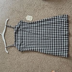 Medium plaid dress
